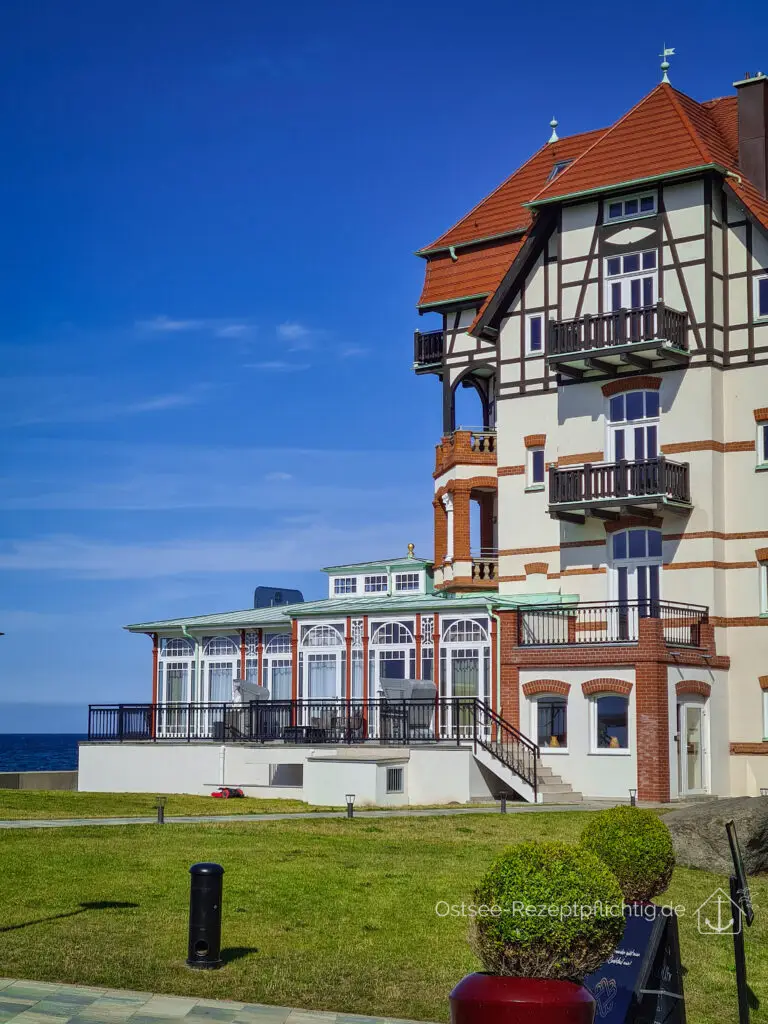 Hotel Schloss am Meer Kühlungsborn mit Blick auf die Ostsee