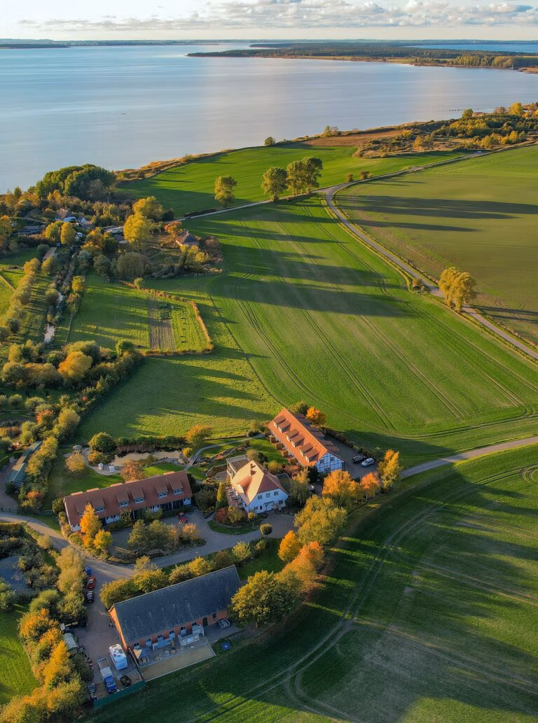 Hotel der Wilde Schwan Luftaufnahme